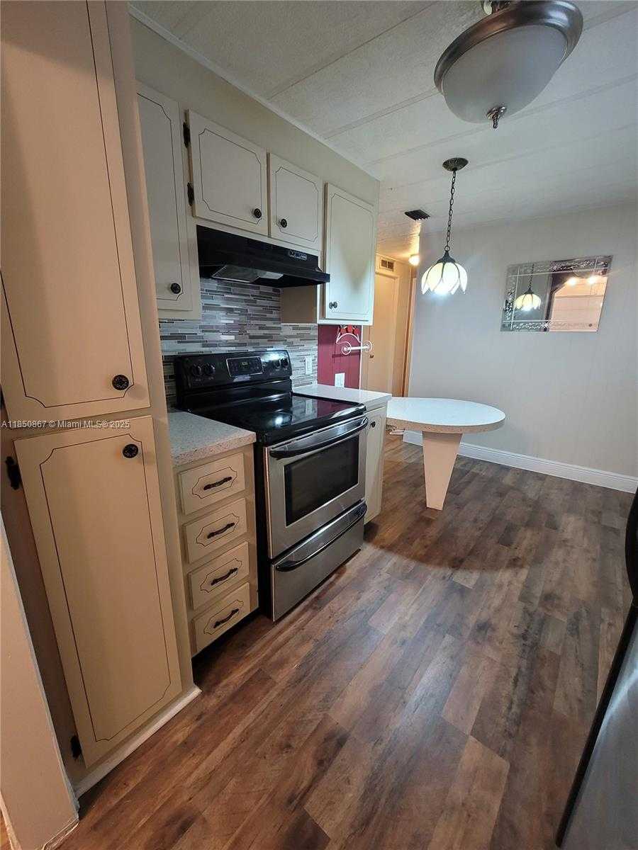 Small Image of 371 NORTH WEST 135TH WAY, Plantation Number 21