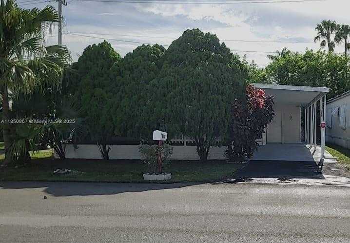 Small Image of 371 NORTH WEST 135TH WAY, Plantation Number 3