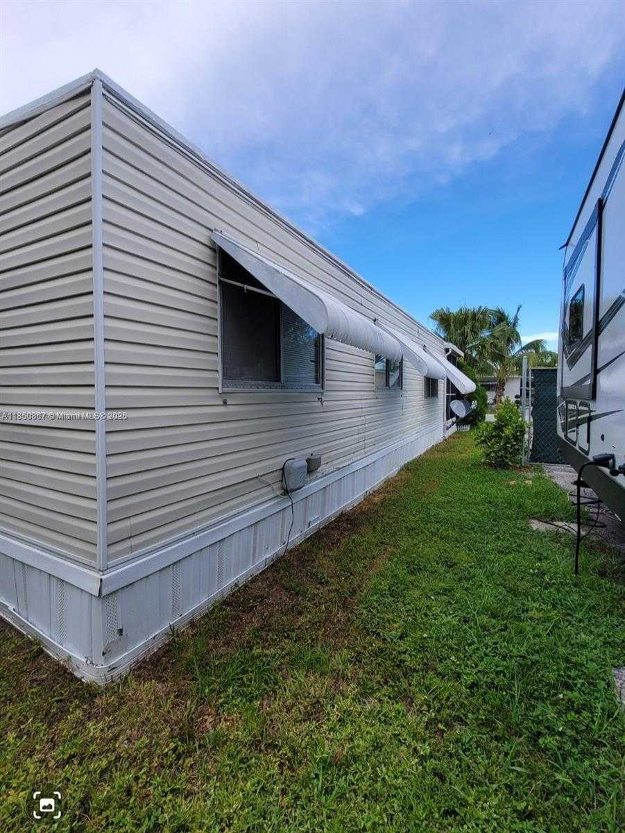 Small Image of 371 NORTH WEST 135TH WAY, Plantation Number 9