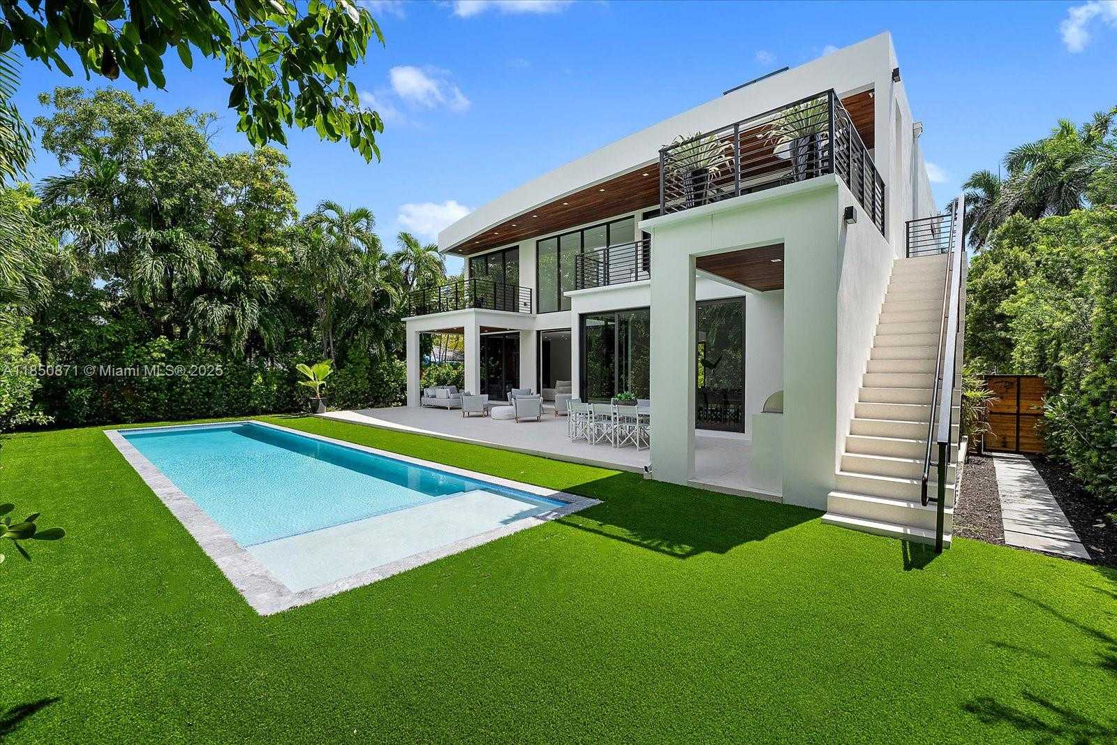 Small Image of 112 WEST PALM MIDWAY, Miami Beach Number 29