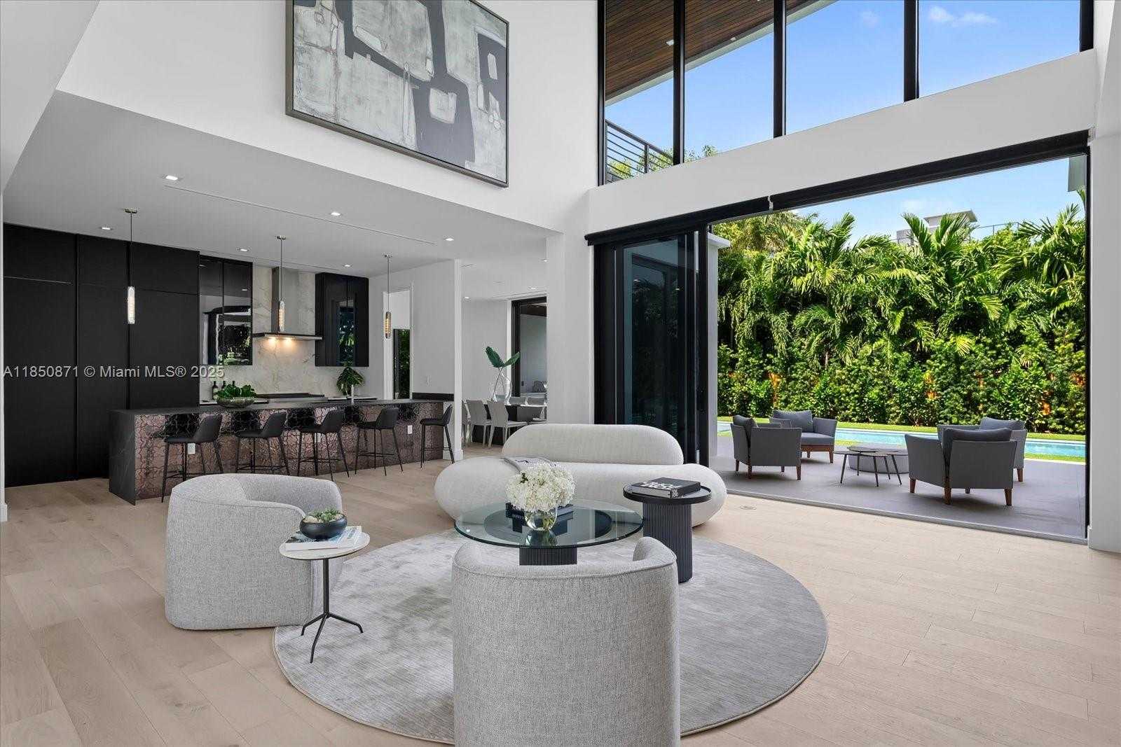 Small Image of 112 WEST PALM MIDWAY, Miami Beach Number 3