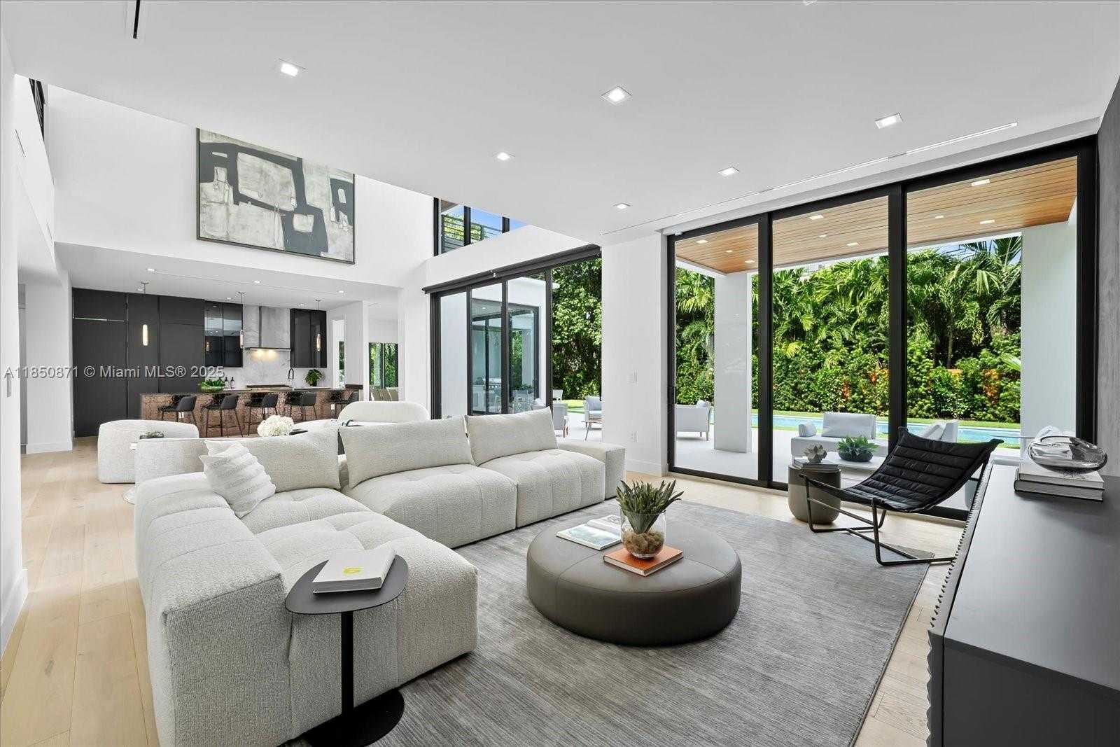 Small Image of 112 WEST PALM MIDWAY, Miami Beach Number 4