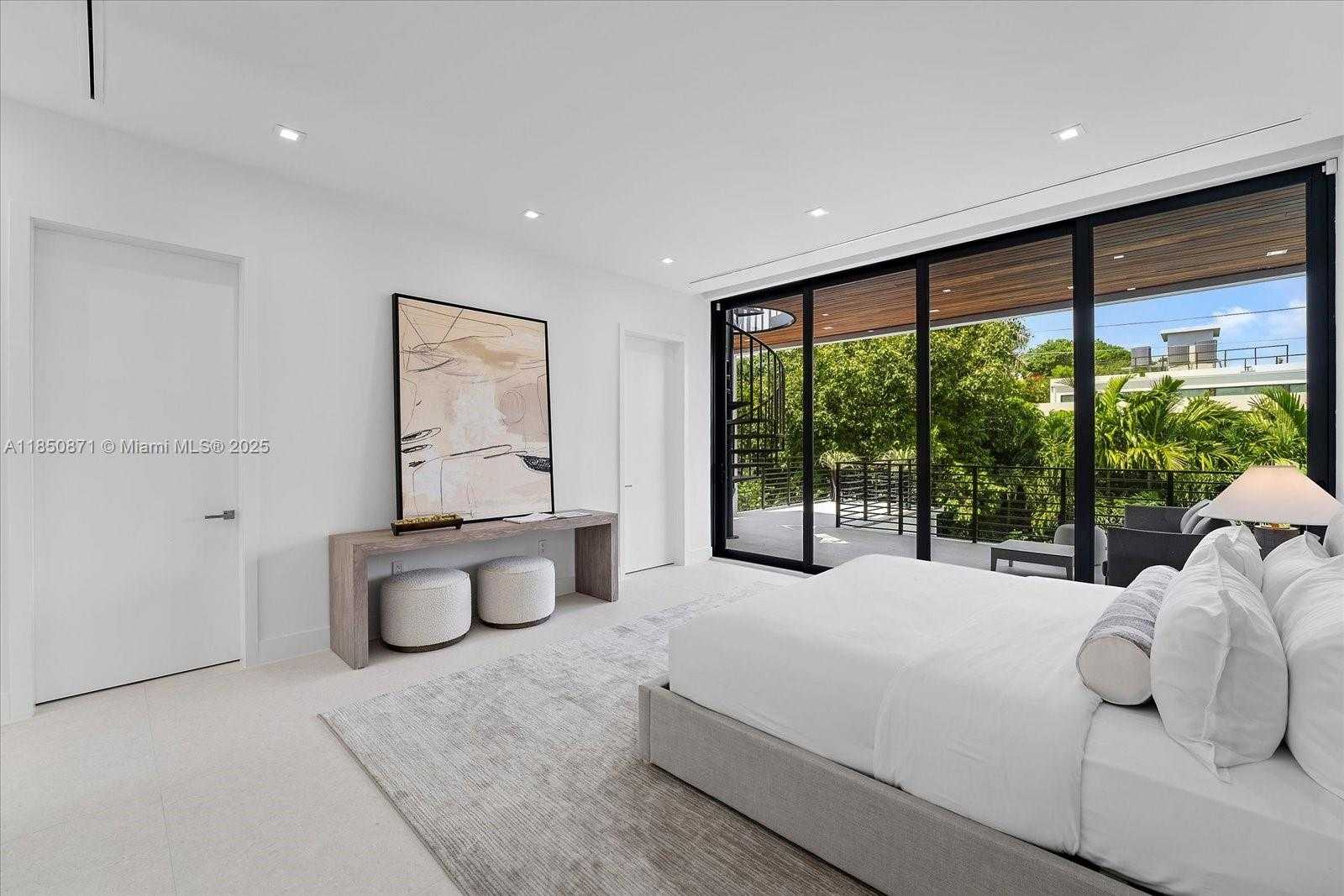 Small Image of 112 WEST PALM MIDWAY, Miami Beach Number 51