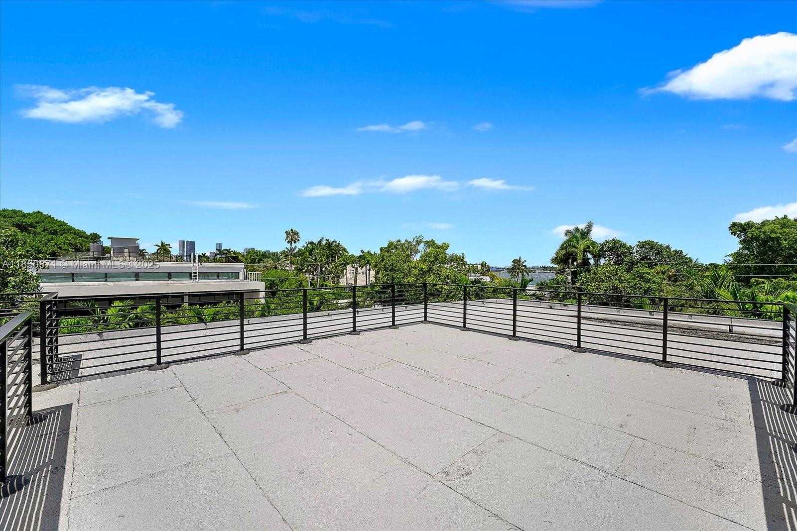 Small Image of 112 WEST PALM MIDWAY, Miami Beach Number 62