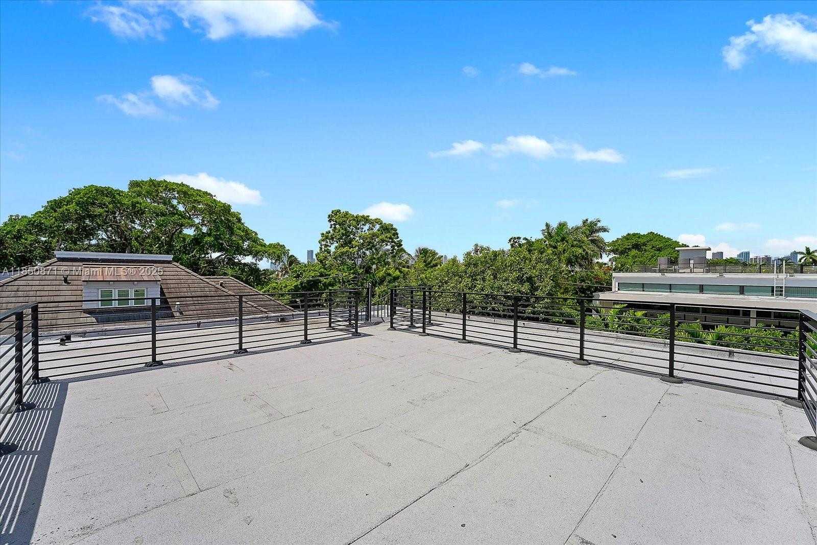 Small Image of 112 WEST PALM MIDWAY, Miami Beach Number 63