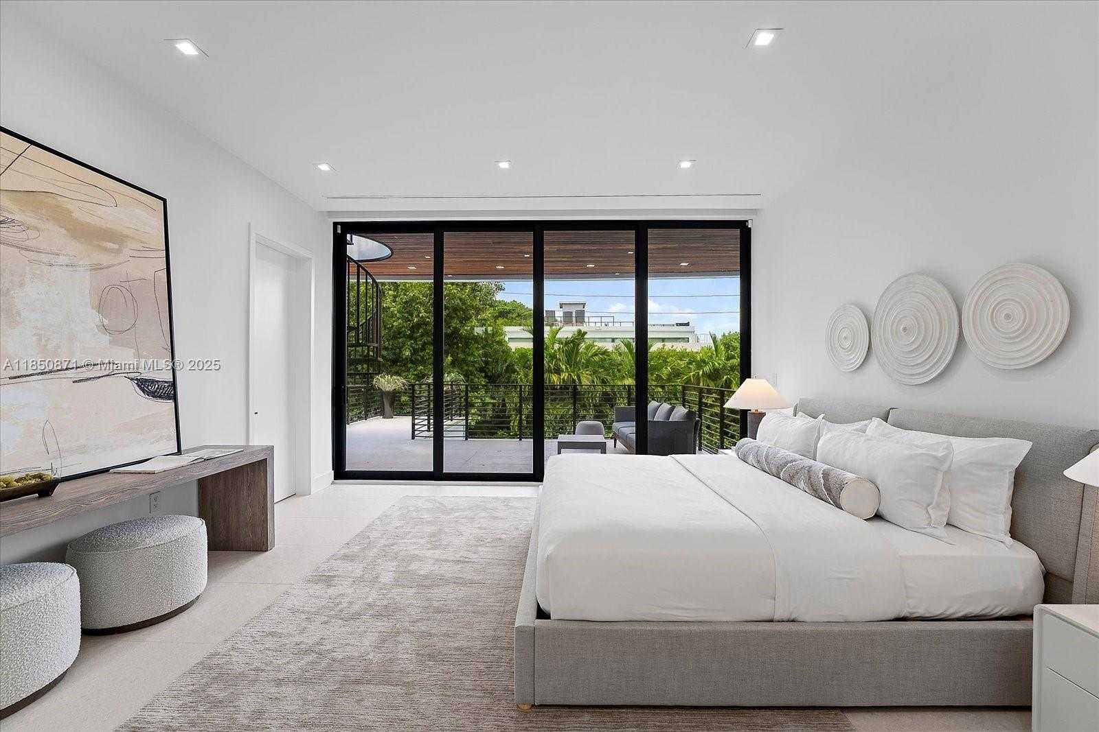 Small Image of 112 WEST PALM MIDWAY, Miami Beach Number 7