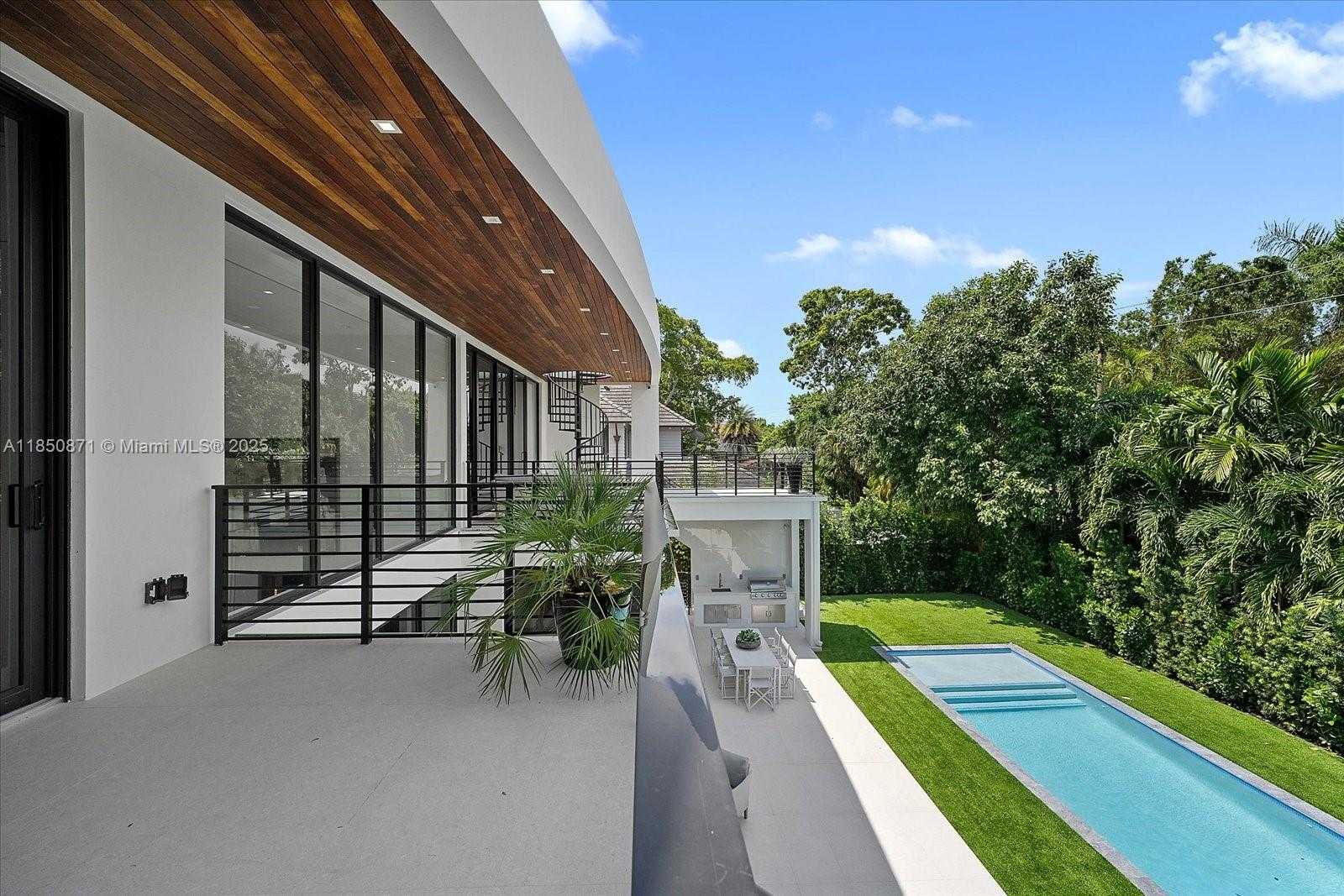 Small Image of 112 WEST PALM MIDWAY, Miami Beach Number 71