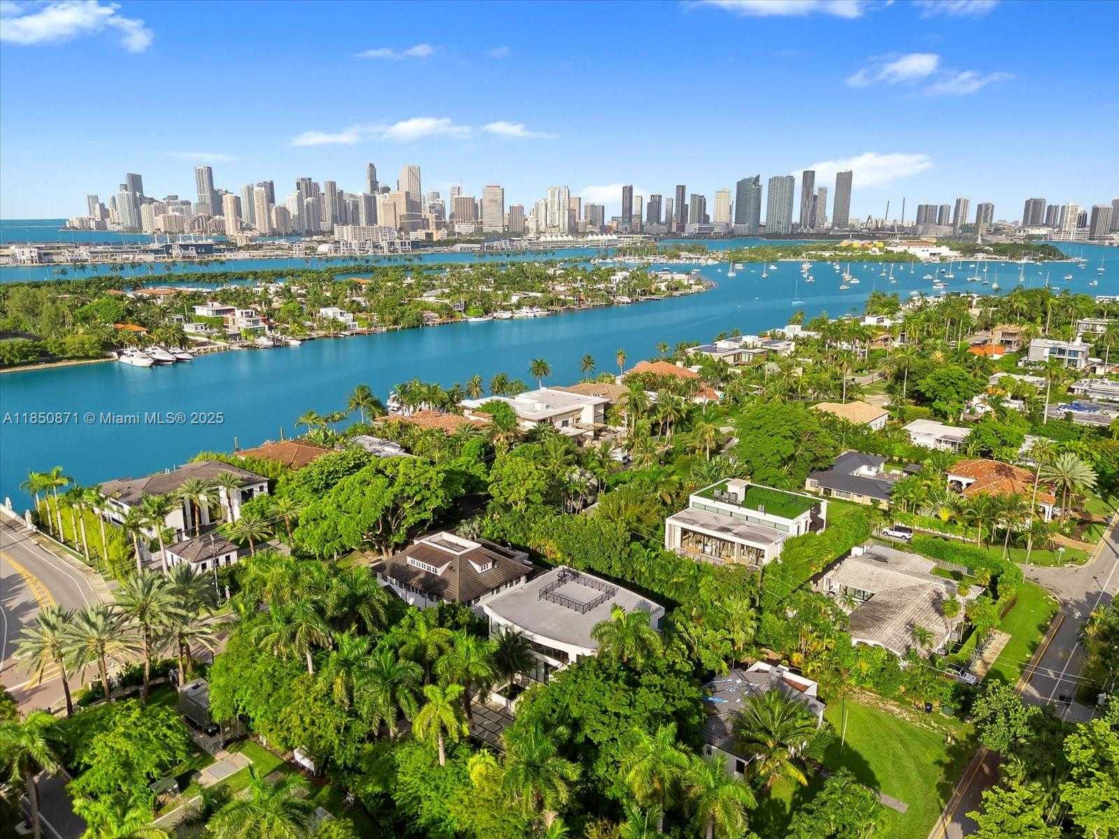 Small Image of 112 WEST PALM MIDWAY, Miami Beach Number 75