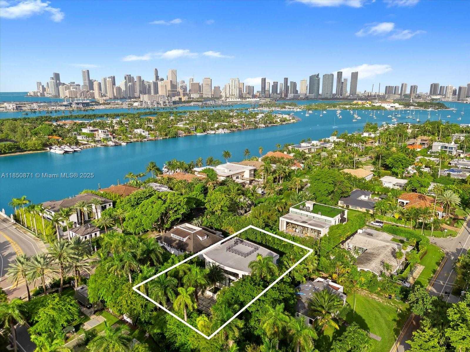 Small Image of 112 WEST PALM MIDWAY, Miami Beach Number 76