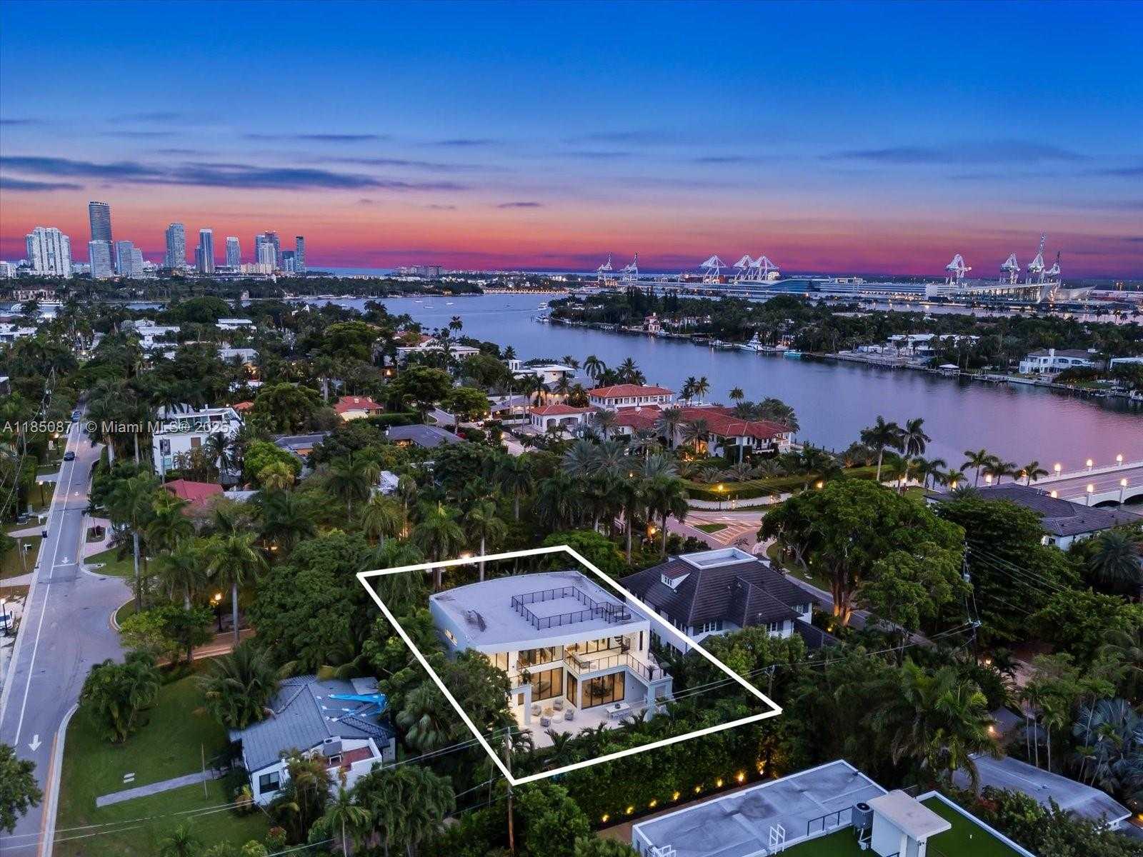 Small Image of 112 WEST PALM MIDWAY, Miami Beach Number 78