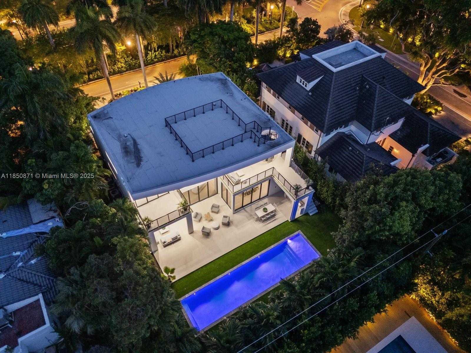Small Image of 112 WEST PALM MIDWAY, Miami Beach Number 89