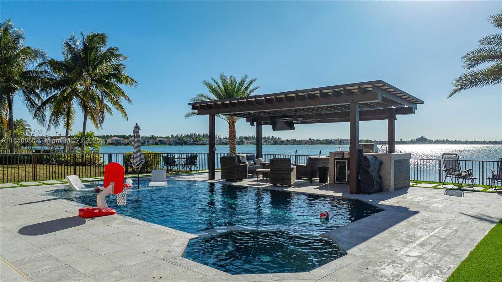 Small Image of 5022 SOUTH WEST 173RD AVE, Miramar Number 11