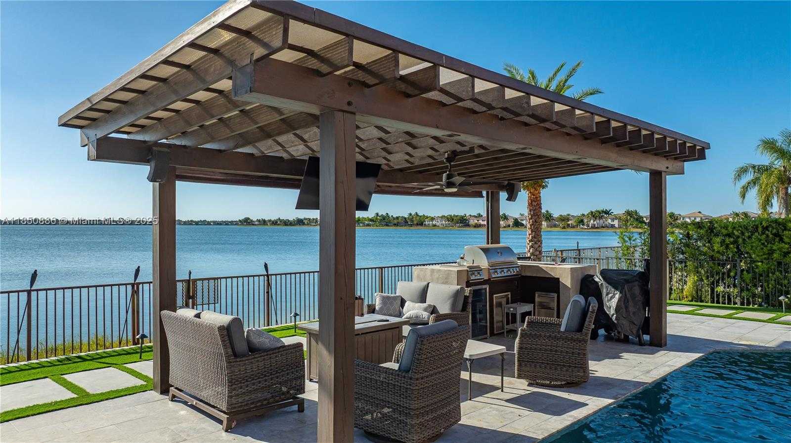 Small Image of 5022 SOUTH WEST 173RD AVE, Miramar Number 15