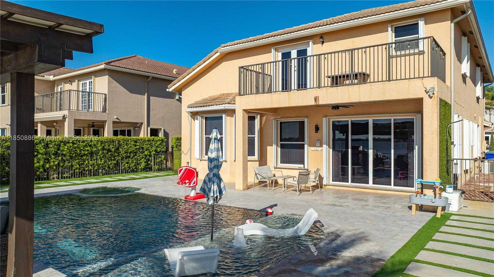 Small Image of 5022 SOUTH WEST 173RD AVE, Miramar Number 16