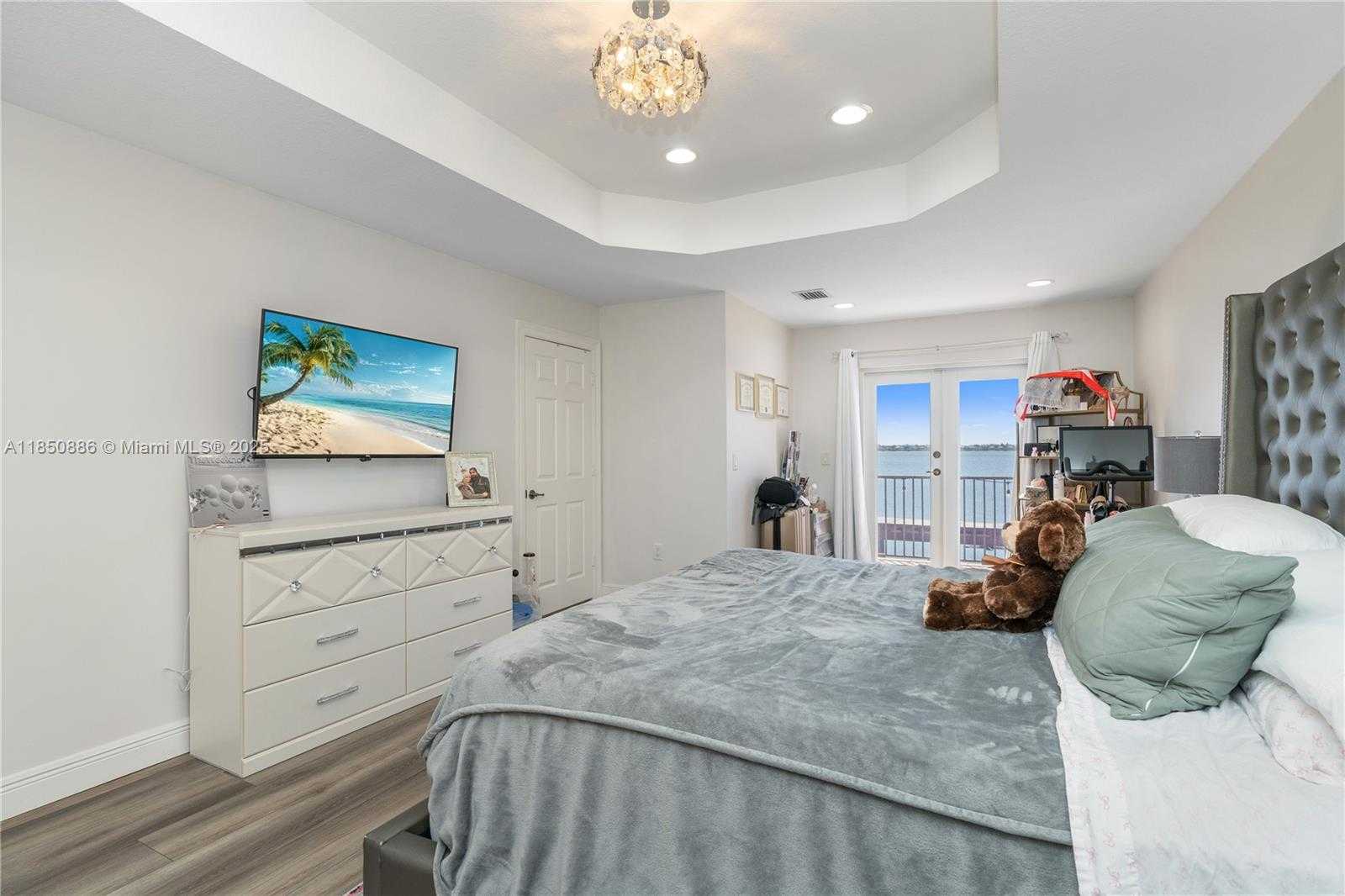 Small Image of 5022 SOUTH WEST 173RD AVE, Miramar Number 21