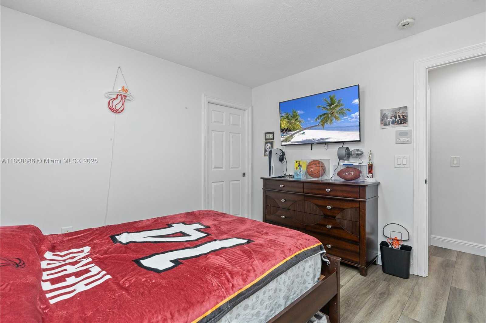 Small Image of 5022 SOUTH WEST 173RD AVE, Miramar Number 31