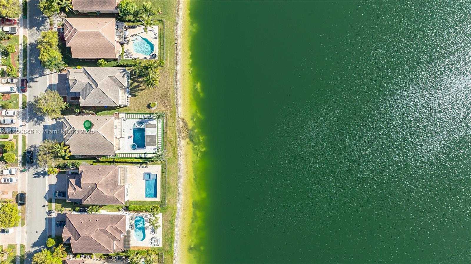 Small Image of 5022 SOUTH WEST 173RD AVE, Miramar Number 6