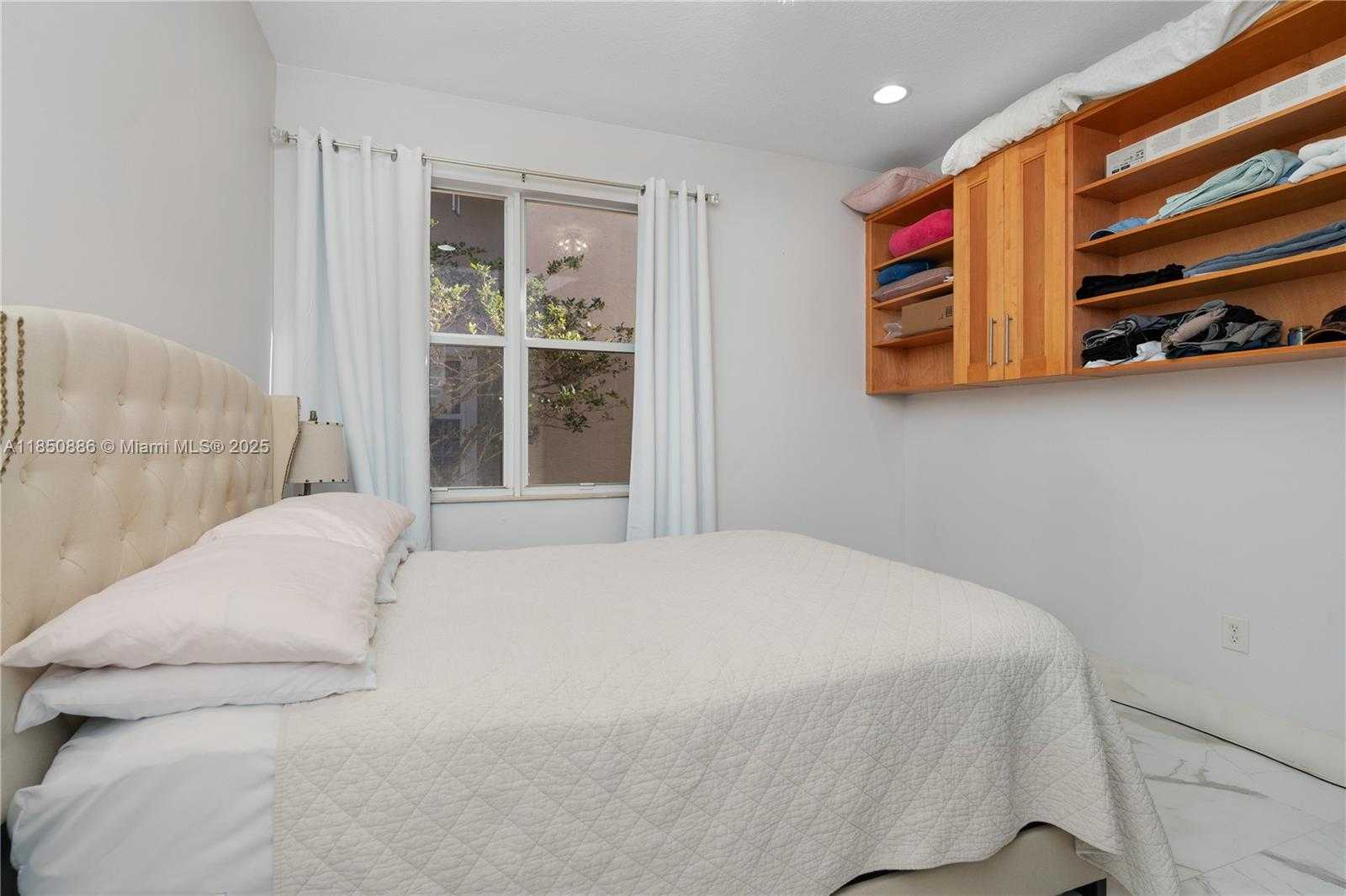 Small Image of 5022 SOUTH WEST 173RD AVE, Miramar Number 62