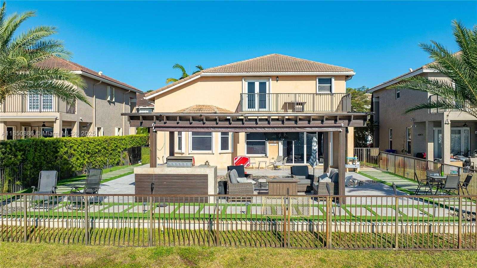 Small Image of 5022 SOUTH WEST 173RD AVE, Miramar Number 9