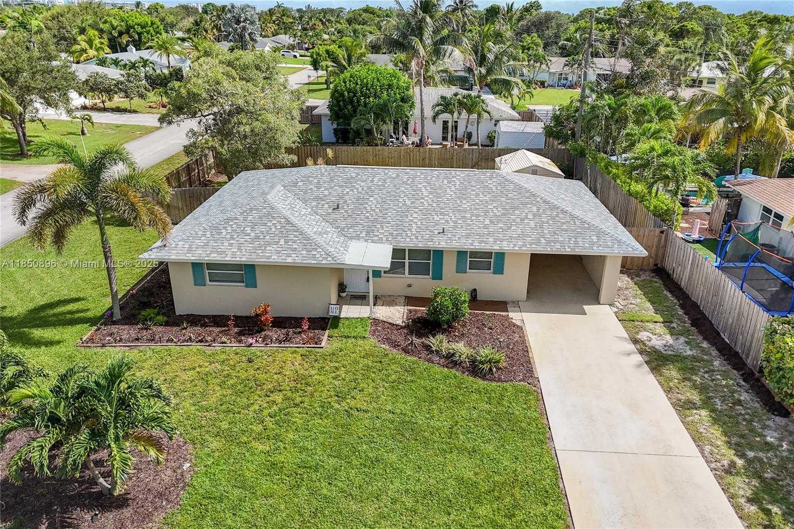 Small Image of 110 EAST WINDSOR RD E, Jupiter Number 2
