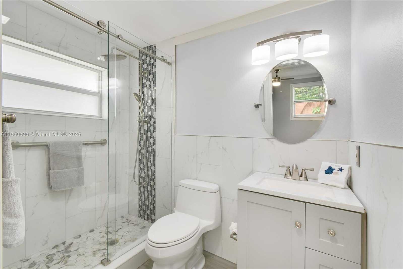 Small Image of 110 EAST WINDSOR RD E, Jupiter Number 24
