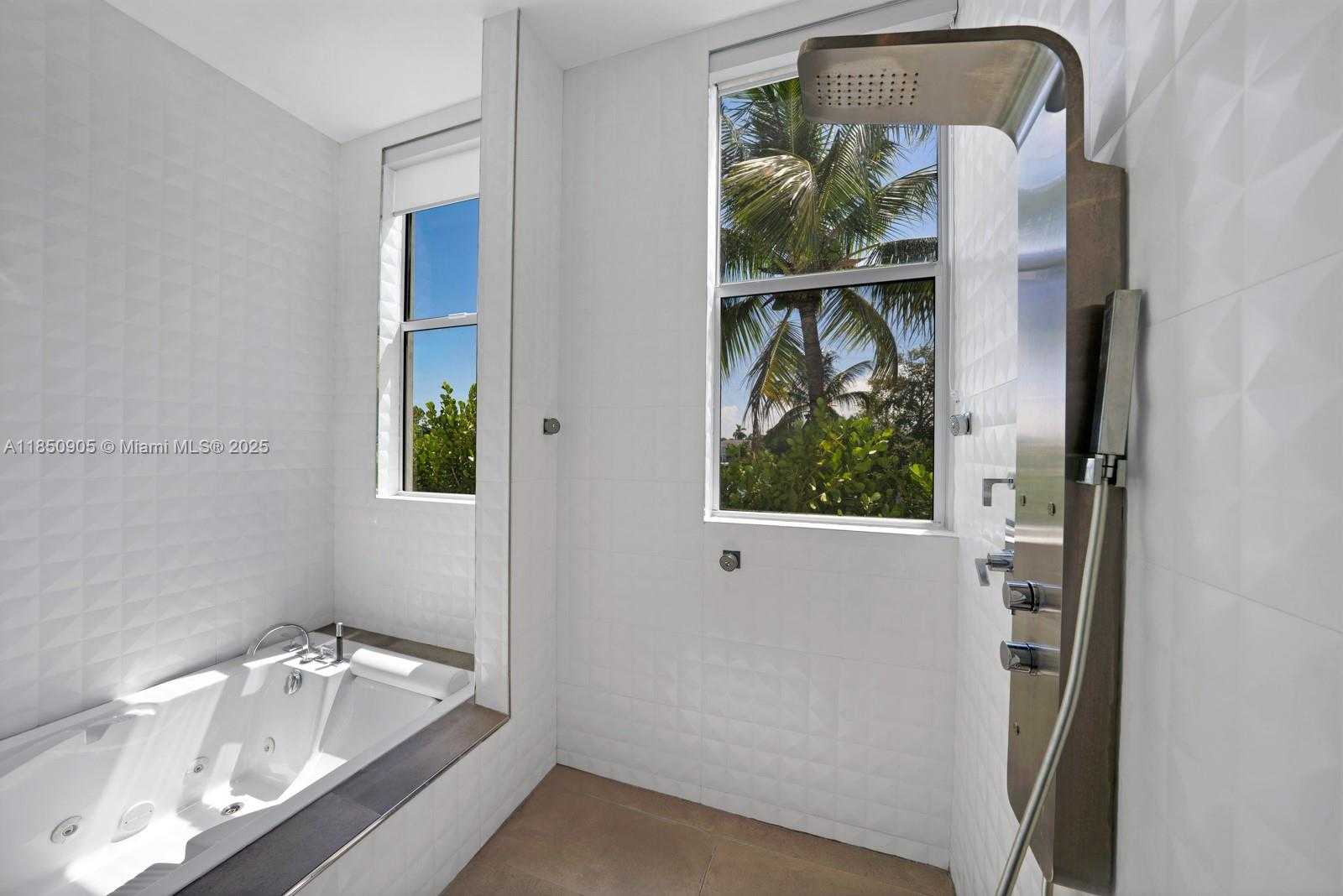 Small Image of 2070 NORTH EAST 194TH TER, North Miami Beach Number 27