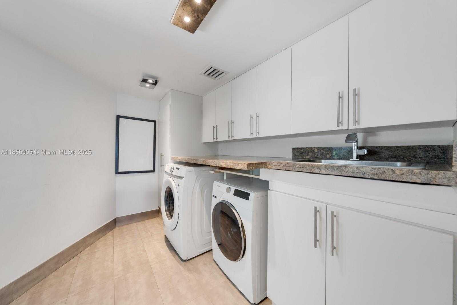 Small Image of 2070 NORTH EAST 194TH TER, North Miami Beach Number 45