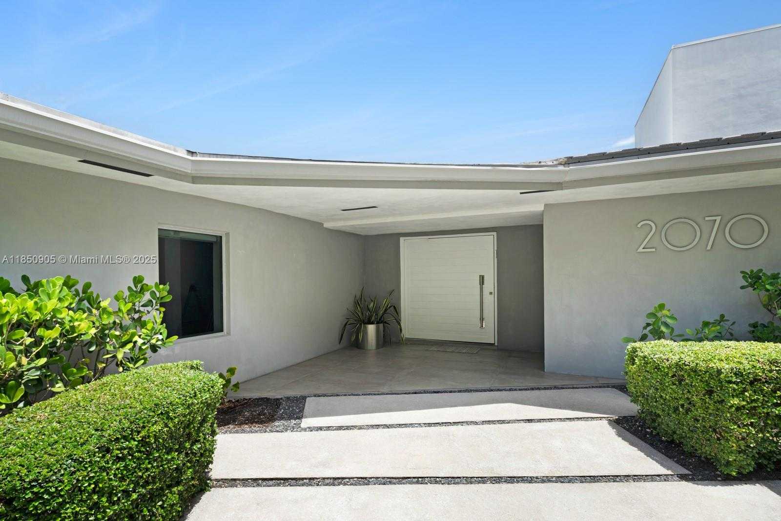 Small Image of 2070 NORTH EAST 194TH TER, North Miami Beach Number 46