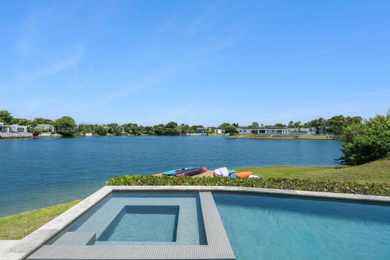 Small Image of 2070 NORTH EAST 194TH TER, North Miami Beach Number 51