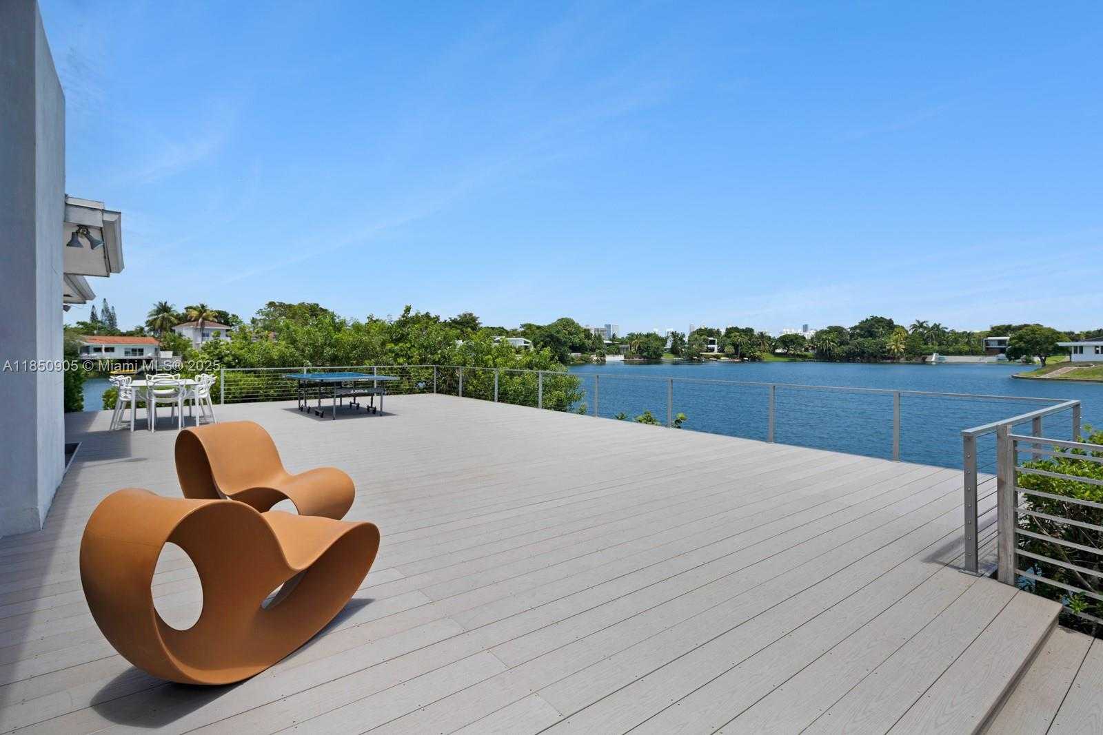 Small Image of 2070 NORTH EAST 194TH TER, North Miami Beach Number 59