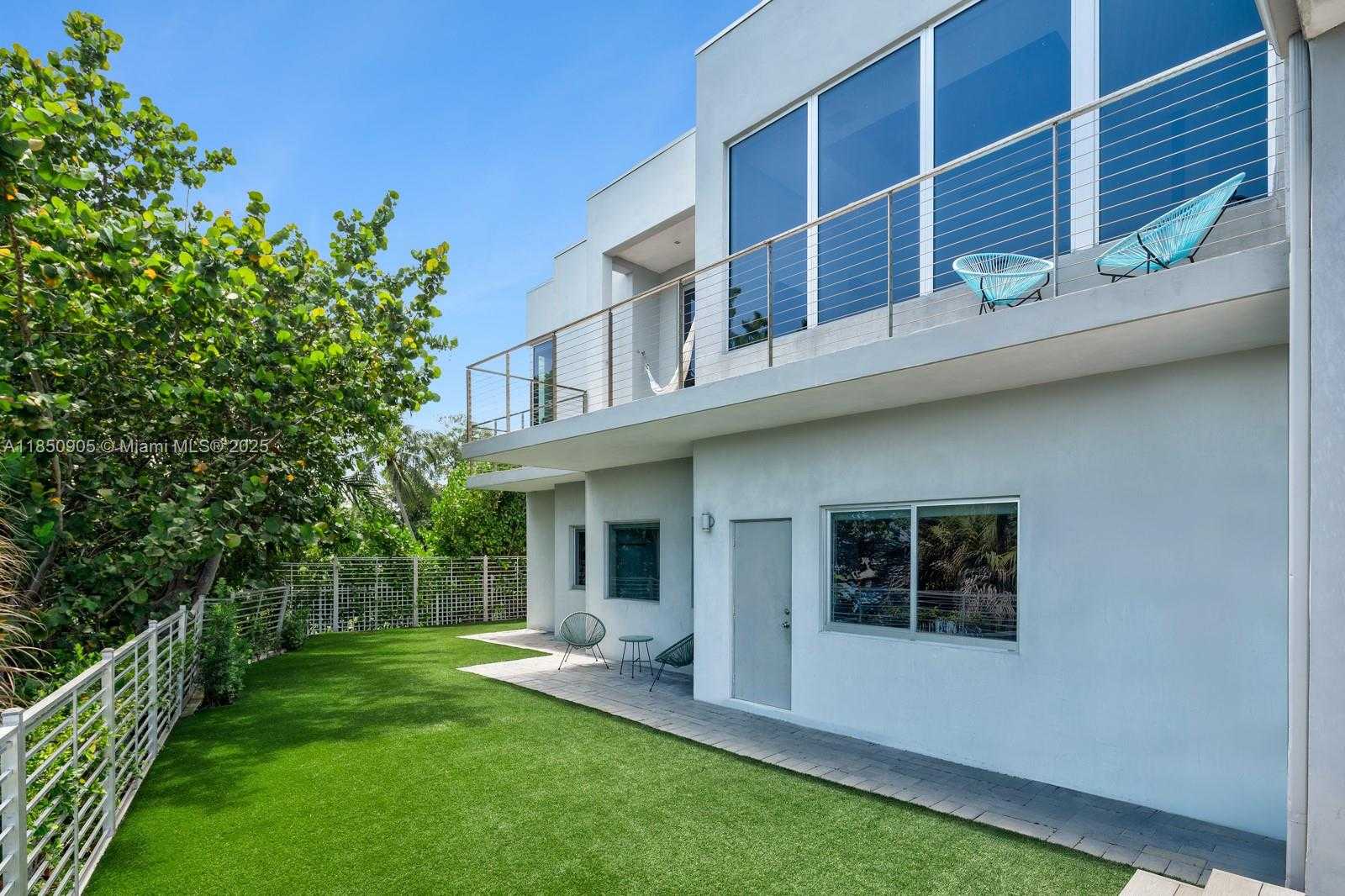 Small Image of 2070 NORTH EAST 194TH TER, North Miami Beach Number 60
