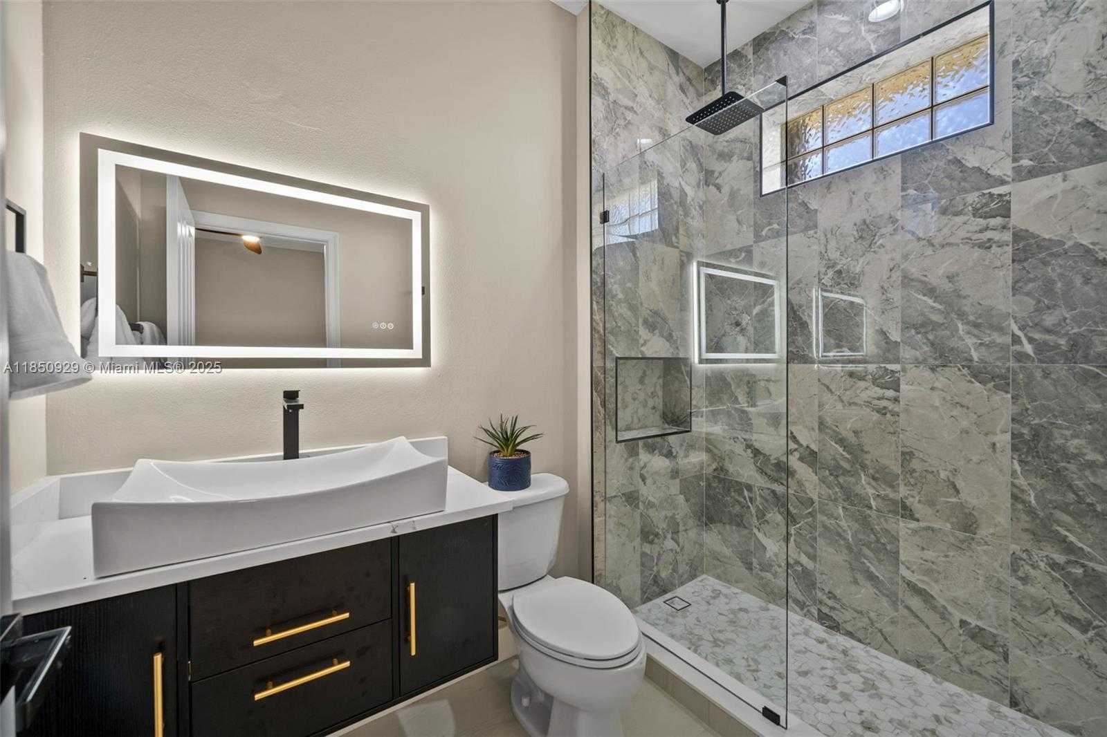 Small Image of 4012 SW 29TH AVE, Cape Coral Number 32