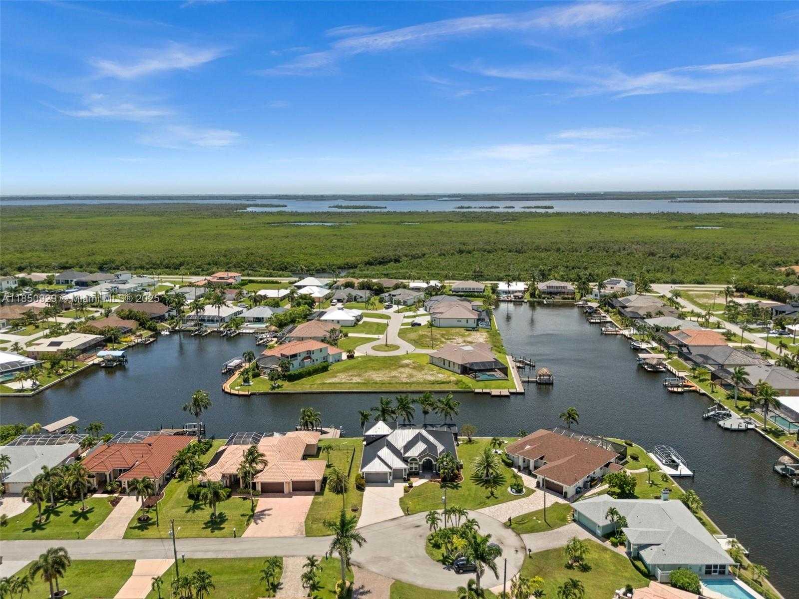 Small Image of 4012 SW 29TH AVE, Cape Coral Number 40