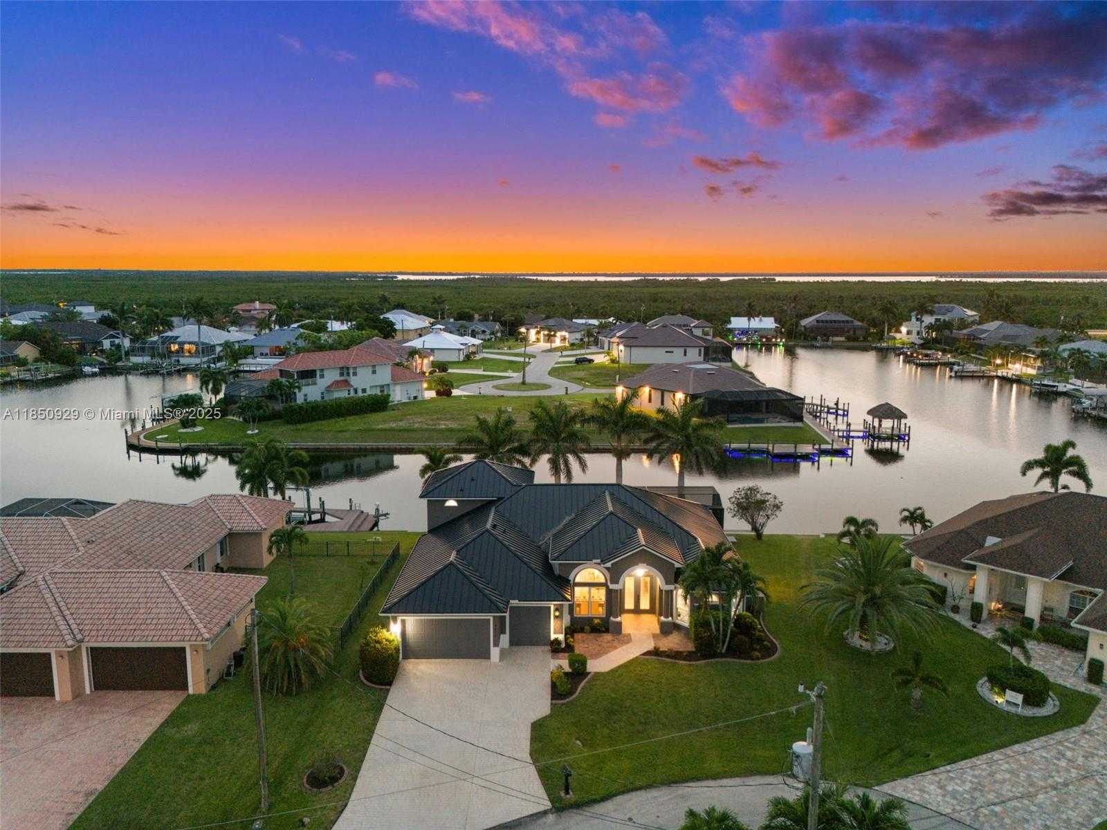 Small Image of 4012 SW 29TH AVE, Cape Coral Number 42
