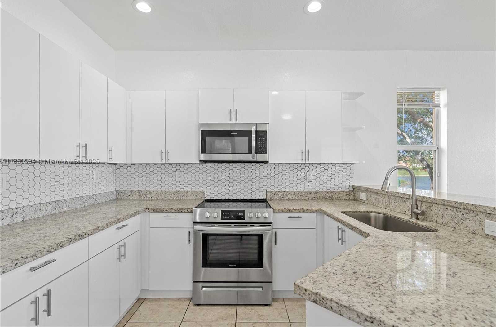 Small Image of 3911 NORTH EAST 13TH DR, Homestead Number 15