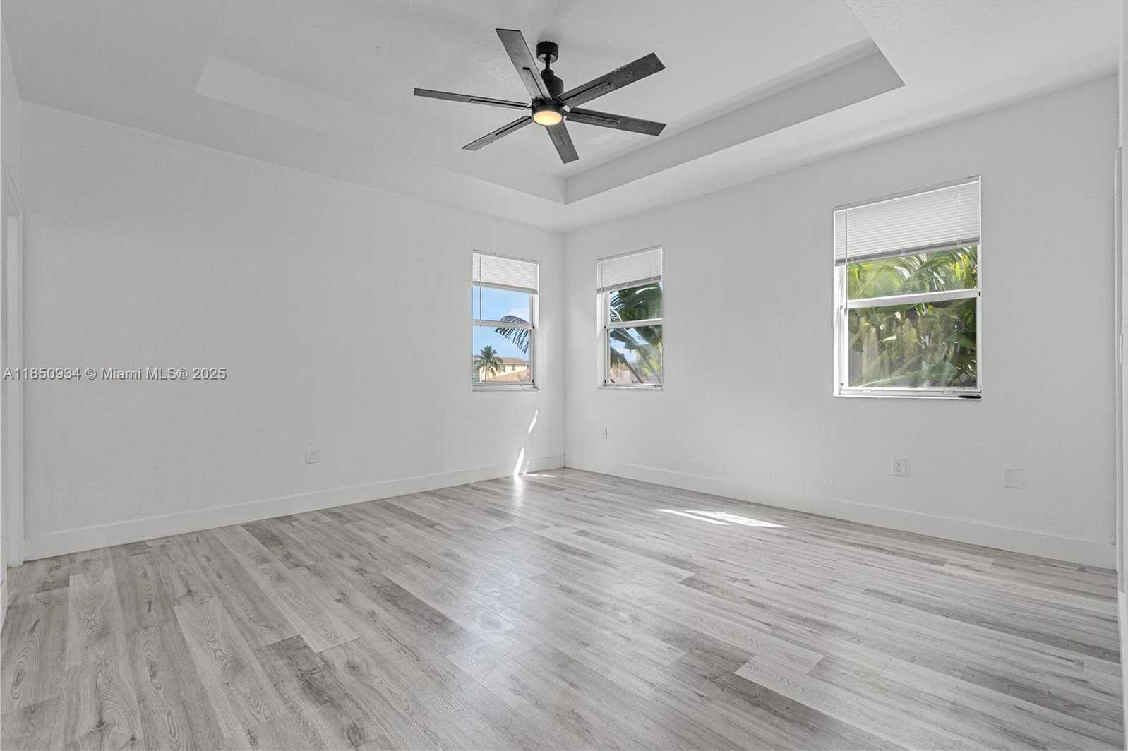 Small Image of 3911 NORTH EAST 13TH DR, Homestead Number 22