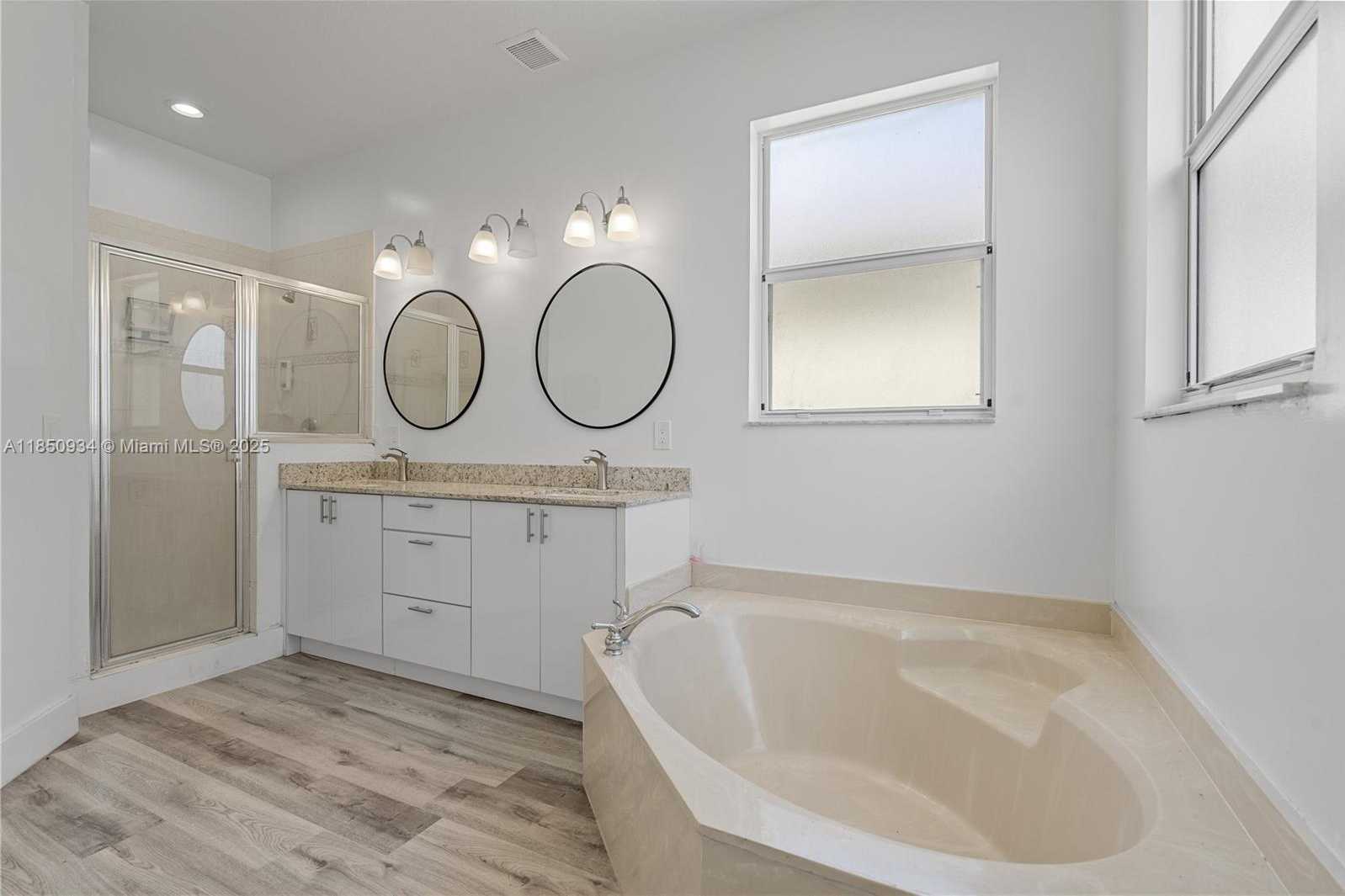 Small Image of 3911 NORTH EAST 13TH DR, Homestead Number 25