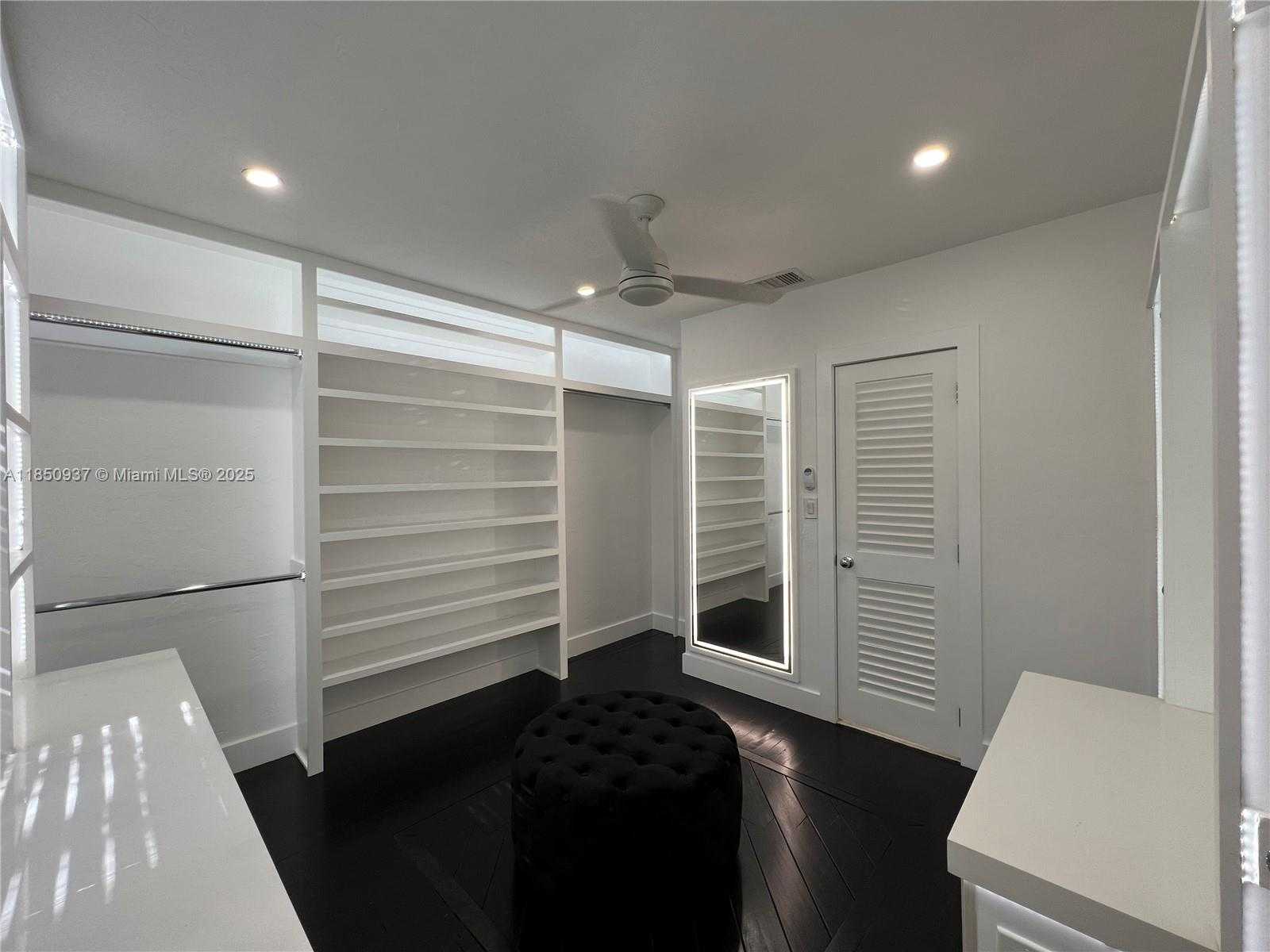 Small Image of 435 NORTH EAST 77TH ST RD, Miami Number 15
