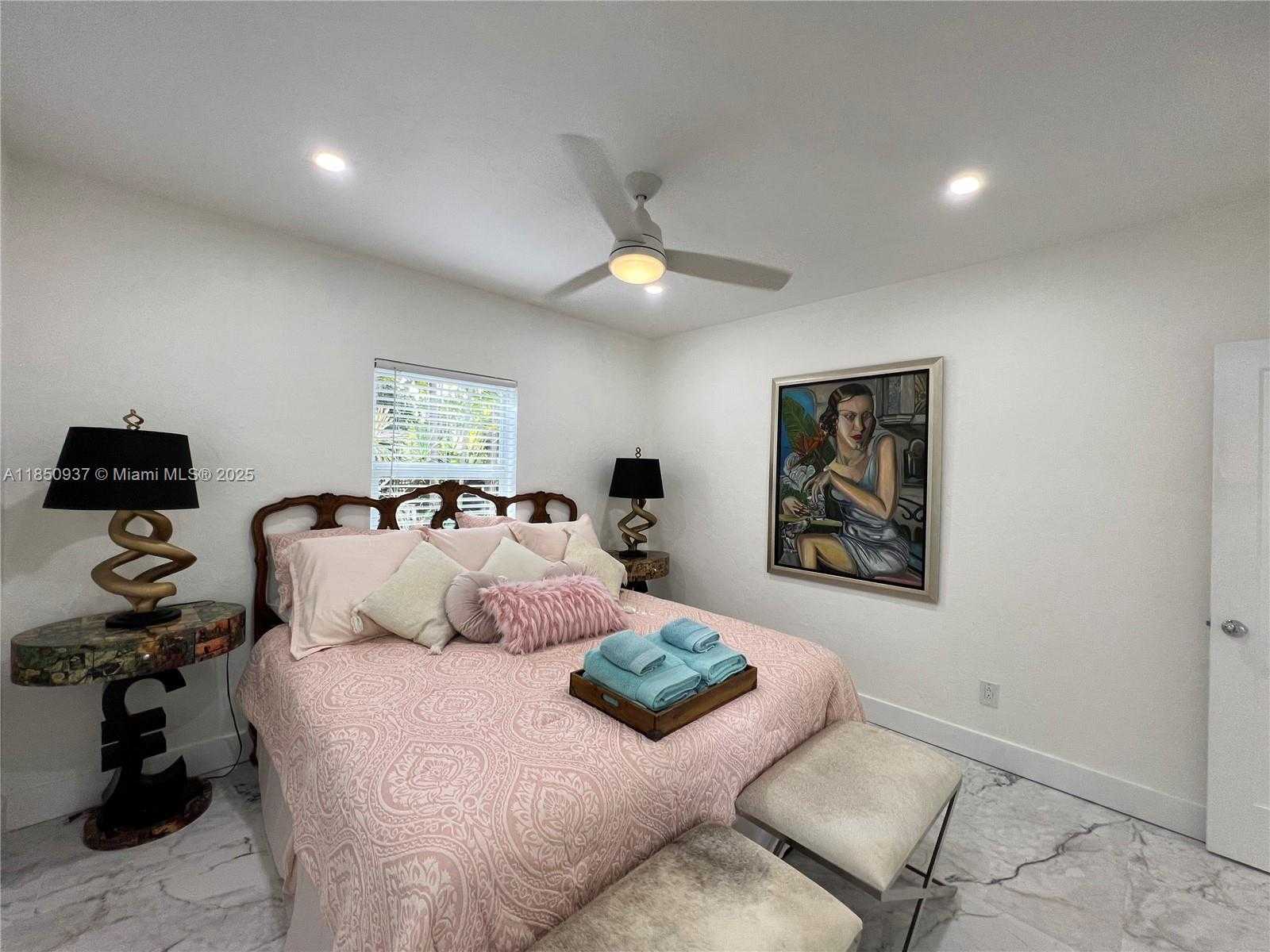 Small Image of 435 NORTH EAST 77TH ST RD, Miami Number 22