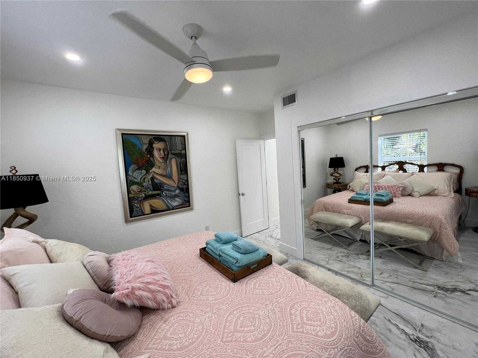 Small Image of 435 NORTH EAST 77TH ST RD, Miami Number 23