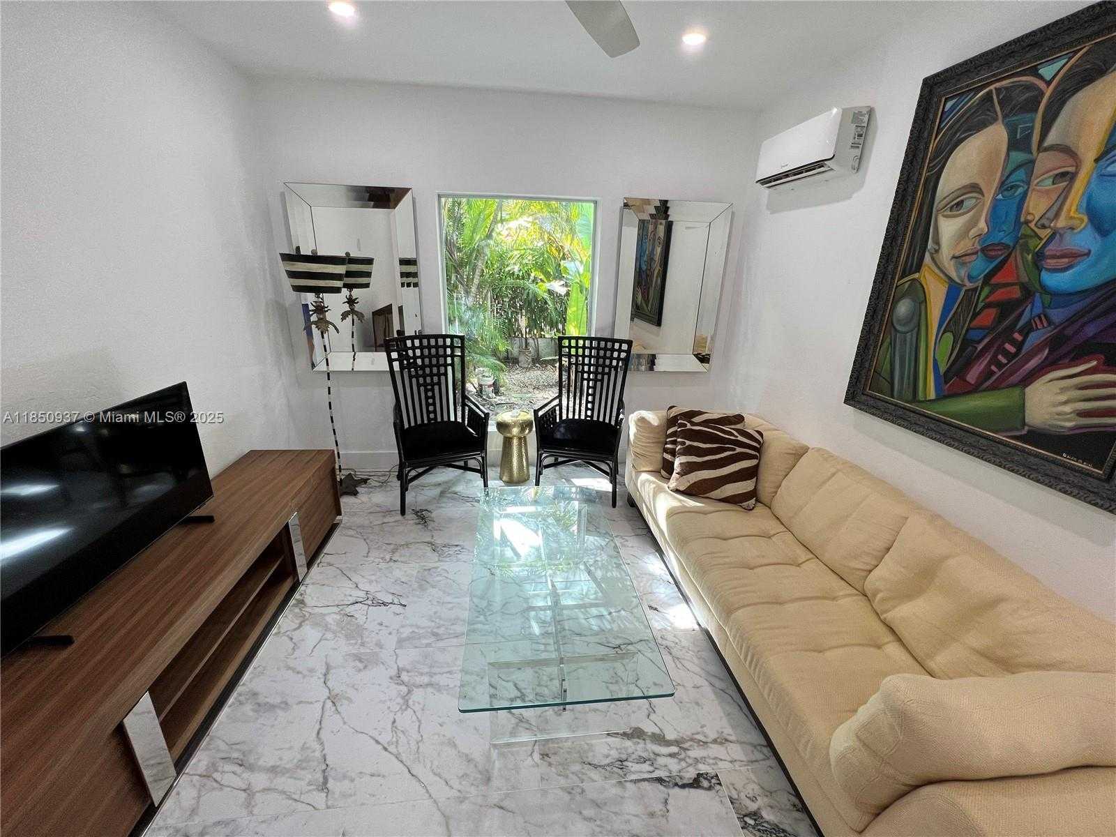Small Image of 435 NORTH EAST 77TH ST RD, Miami Number 26