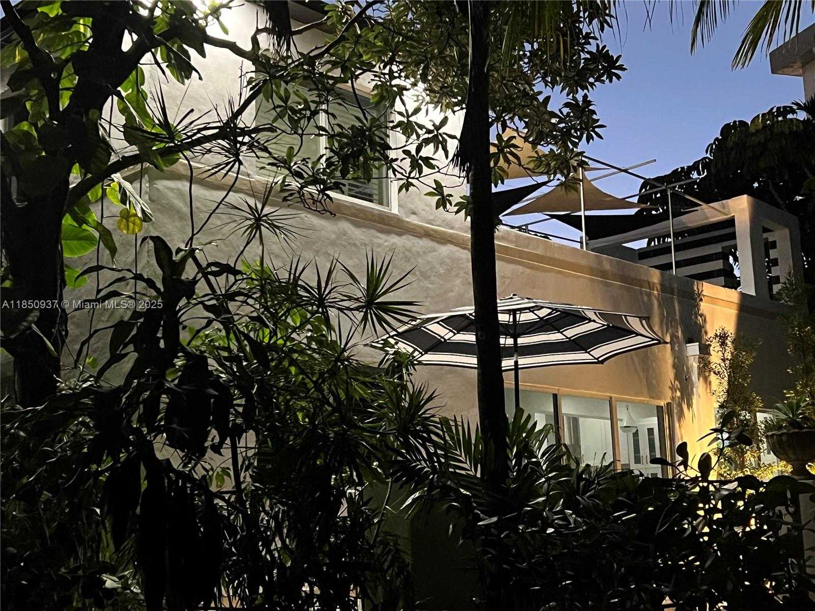 Small Image of 435 NORTH EAST 77TH ST RD, Miami Number 38