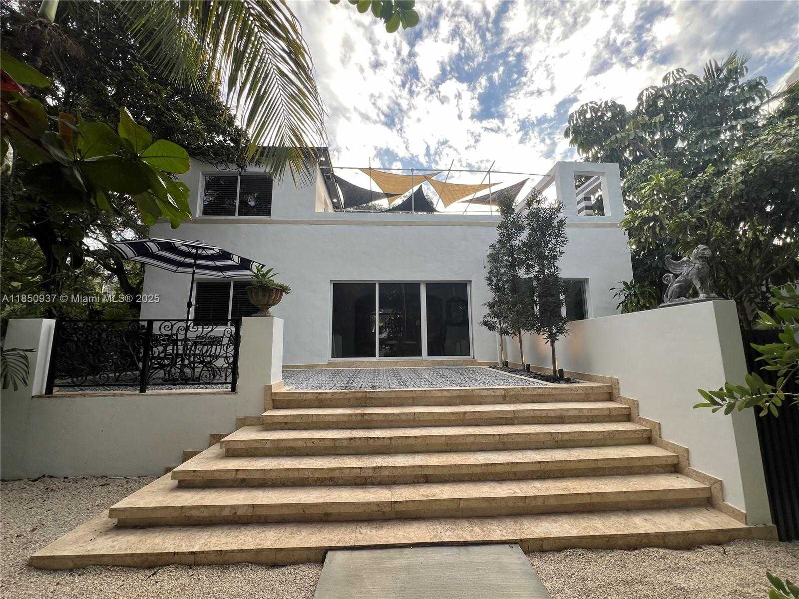 Small Image of 435 NORTH EAST 77TH ST RD, Miami Number 42