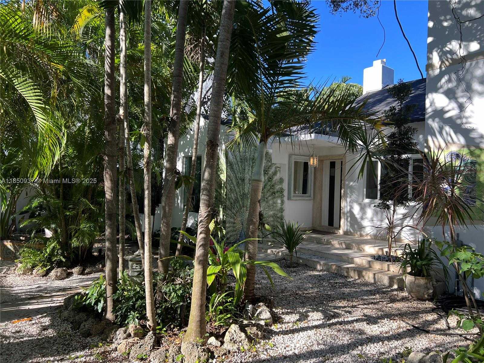 Small Image of 435 NORTH EAST 77TH ST RD, Miami Number 44