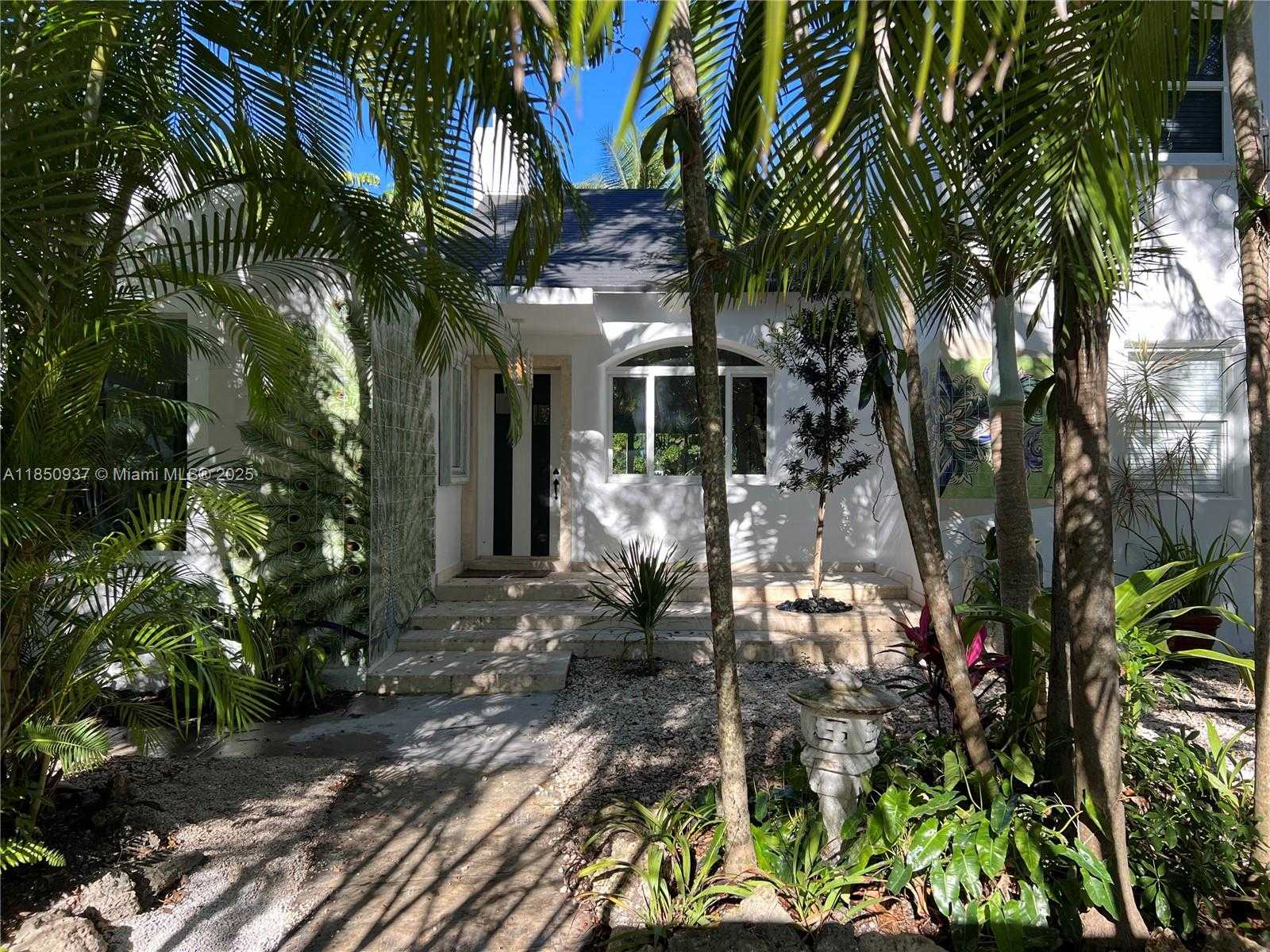 Small Image of 435 NORTH EAST 77TH ST RD, Miami Number 49