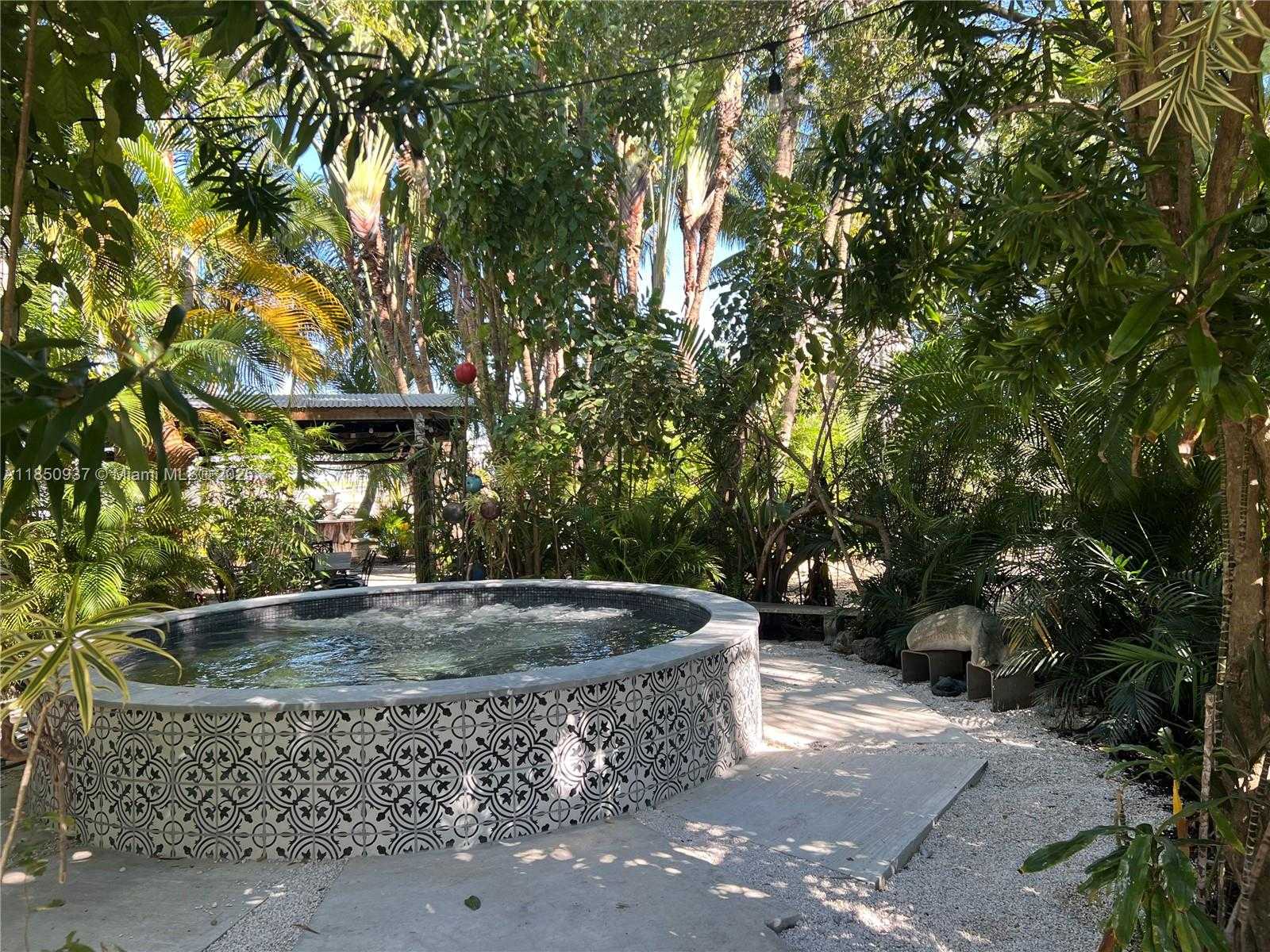 Small Image of 435 NORTH EAST 77TH ST RD, Miami Number 57