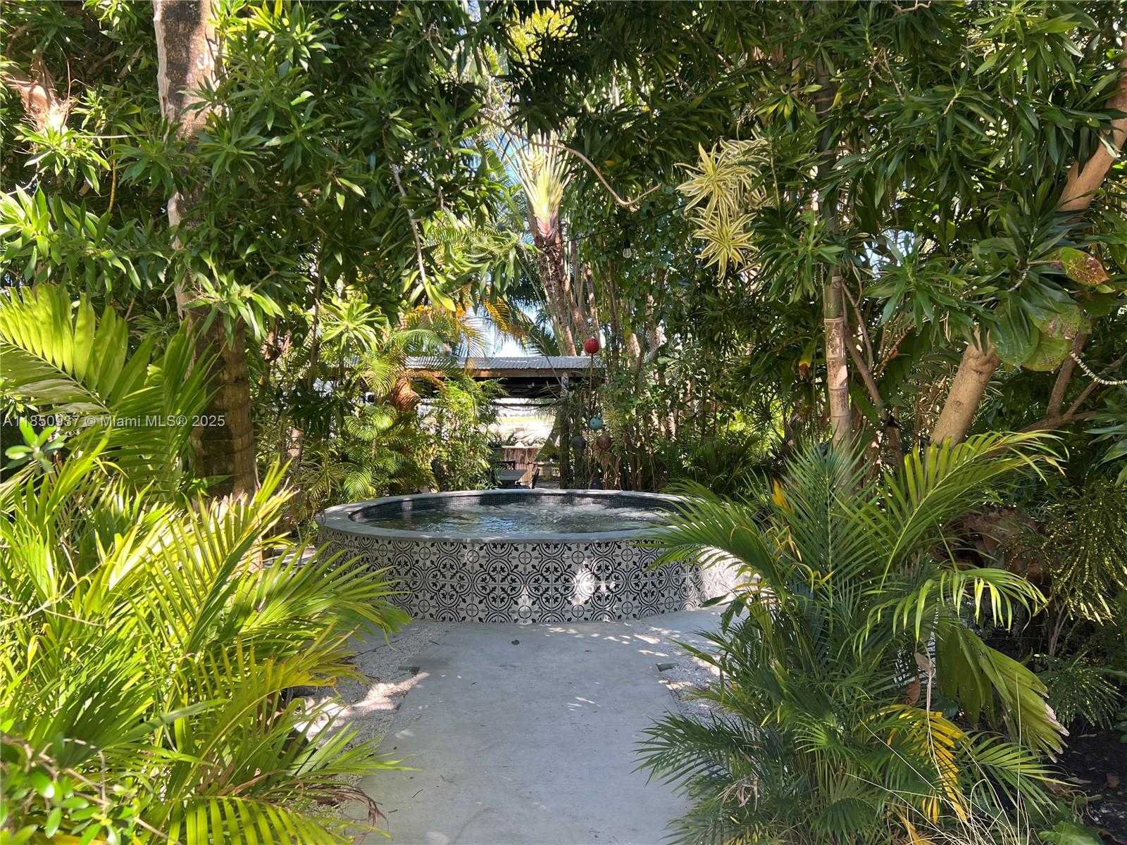 Small Image of 435 NORTH EAST 77TH ST RD, Miami Number 58