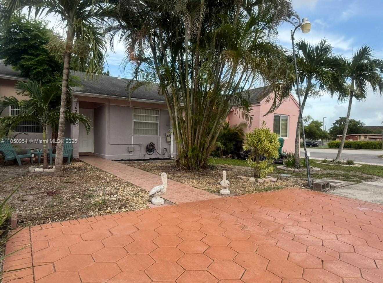 Small Image of 18327 NORTH WEST 44TH PL, Miami Gardens Number 2