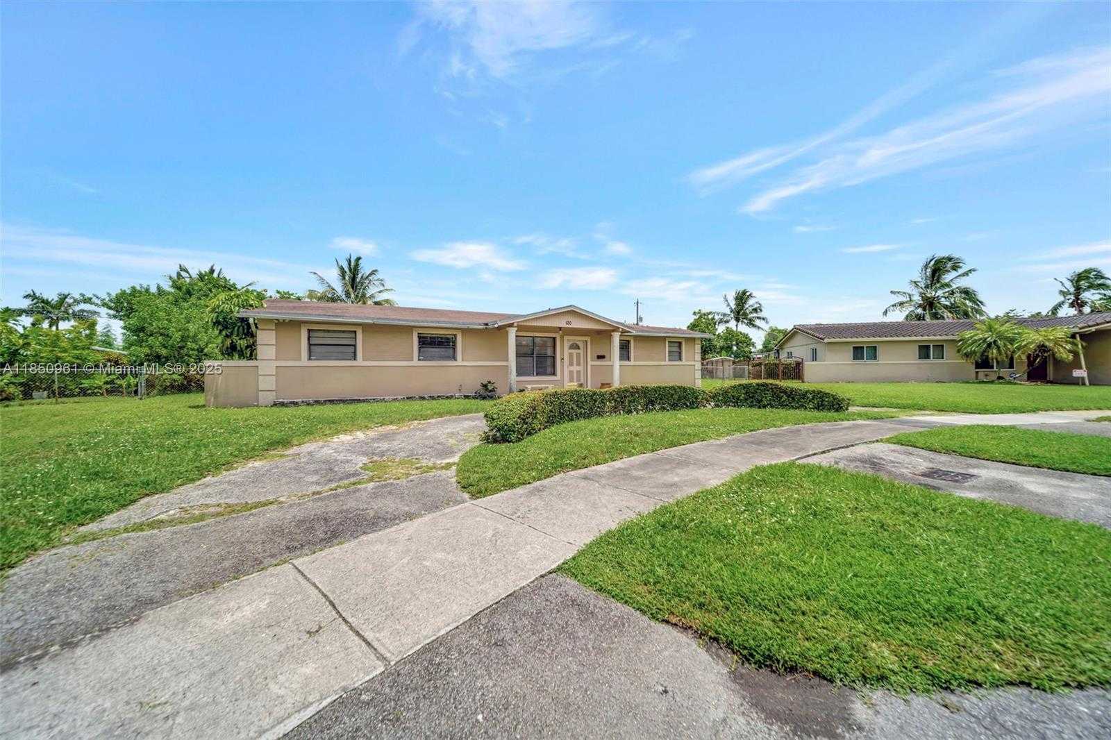 Small Image of 100 NORTH WEST 208TH ST, Miami Gardens Number 27