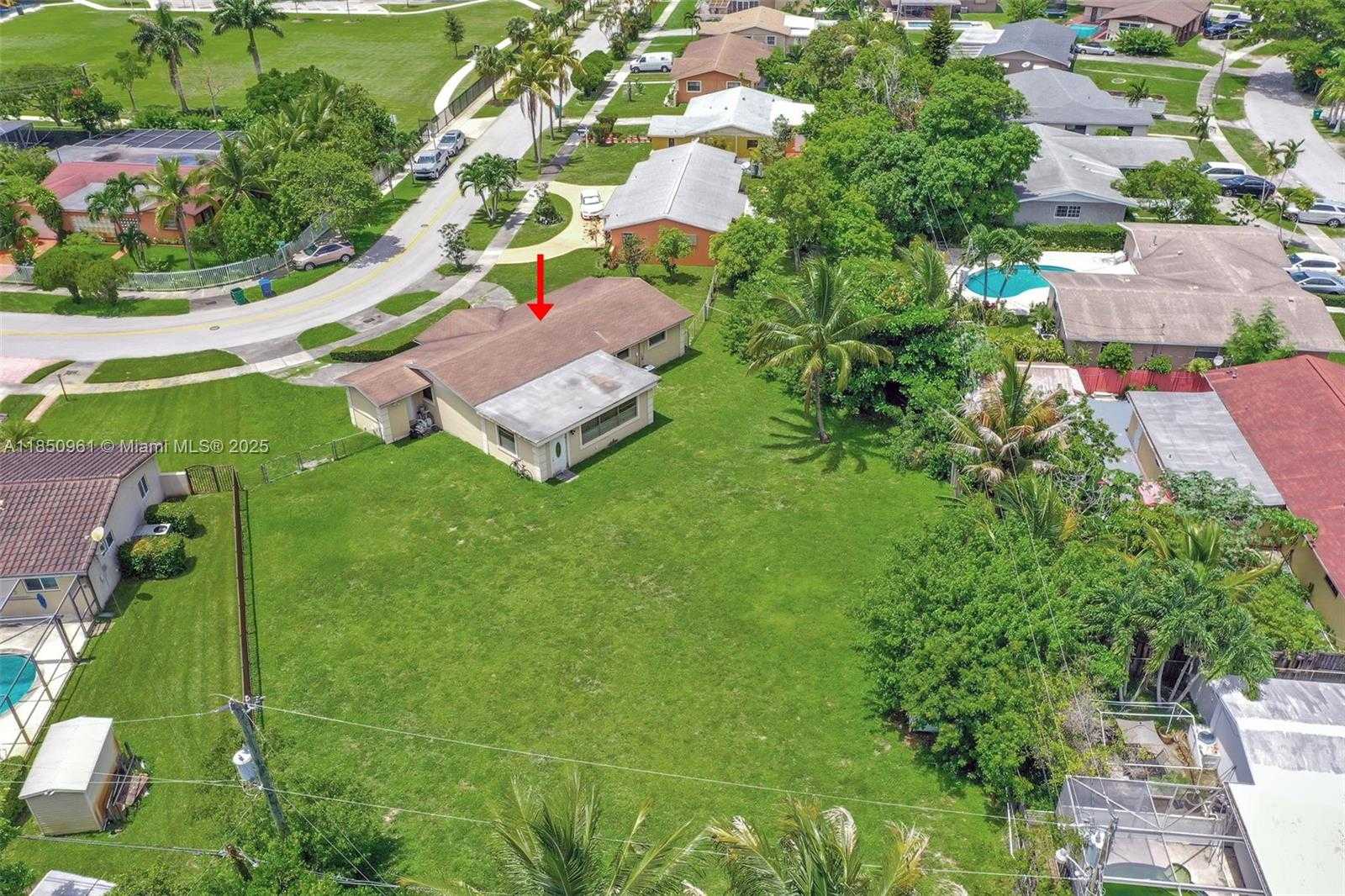 Small Image of 100 NORTH WEST 208TH ST, Miami Gardens Number 28